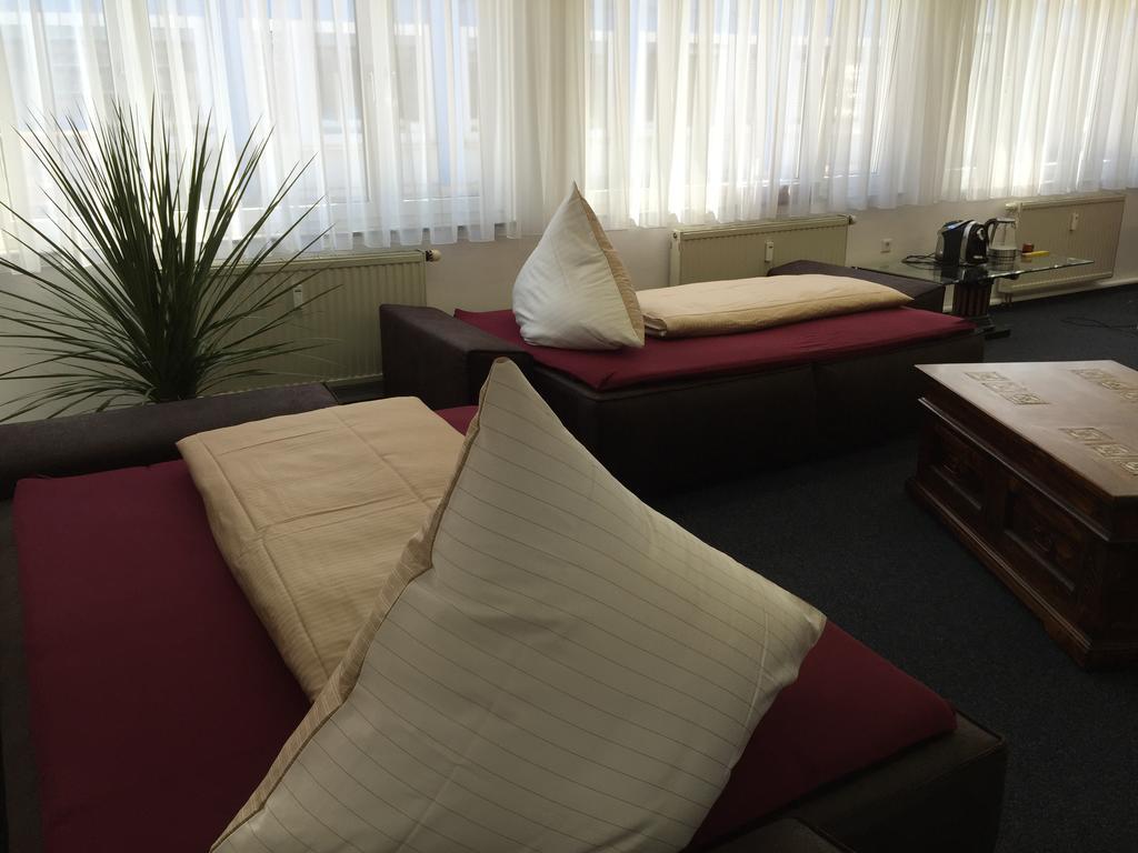 Carli'S Bed-No-Breakfast Hotel Friedrichshafen Bagian luar foto